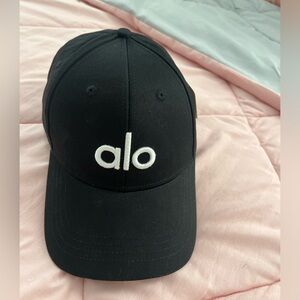 Alo Yoga Off-Duty Baseball Cap
